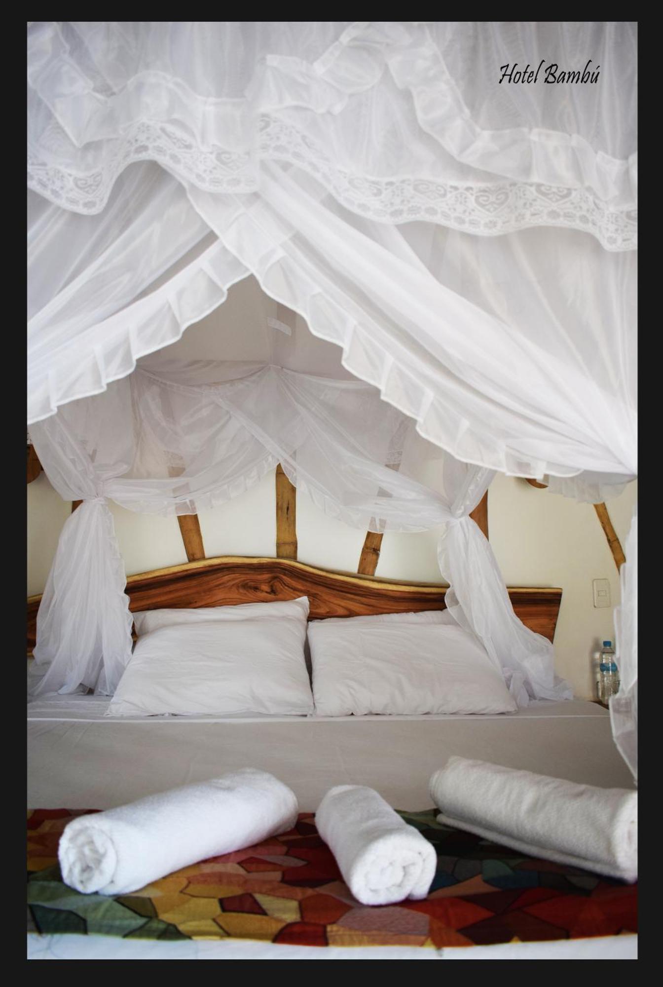 Hotel Bambu Canoa Bilik gambar