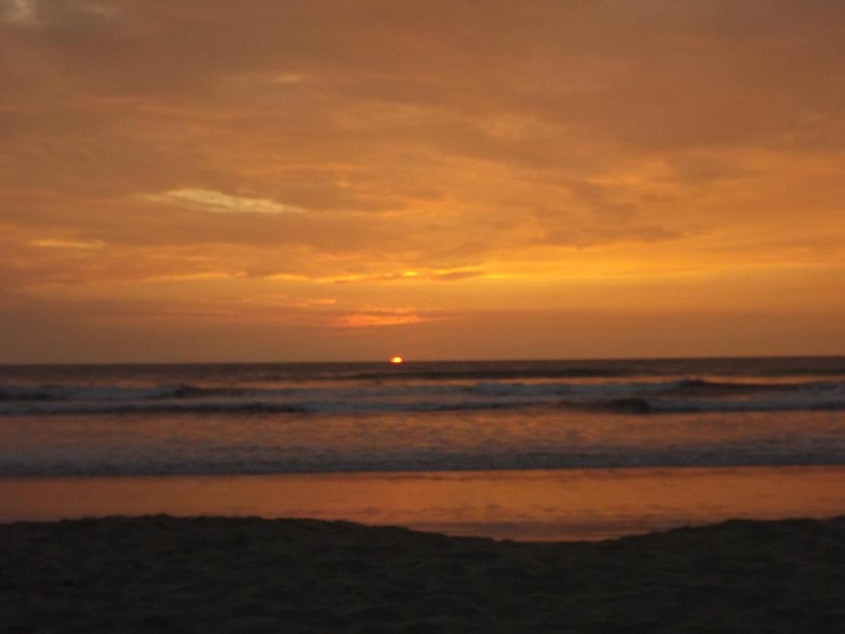 Hotel Bambu Canoa Luaran gambar